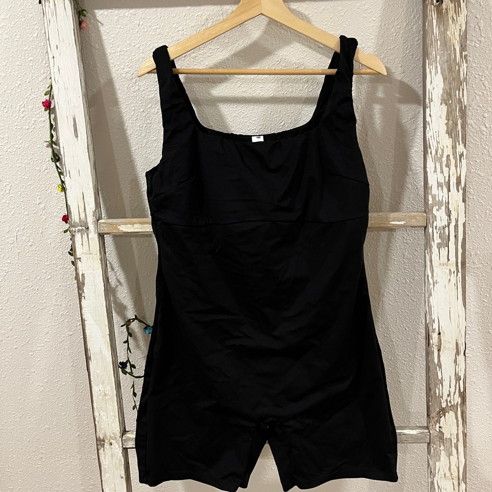 Chic Black Sleeveless Jumpsuit